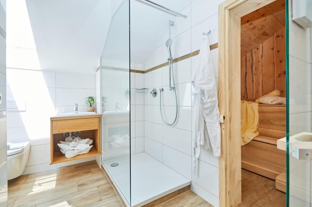 Appartement Traumblick Mit Indoorpool Und Privater Sauna Бад Гоисерн Экстерьер фото